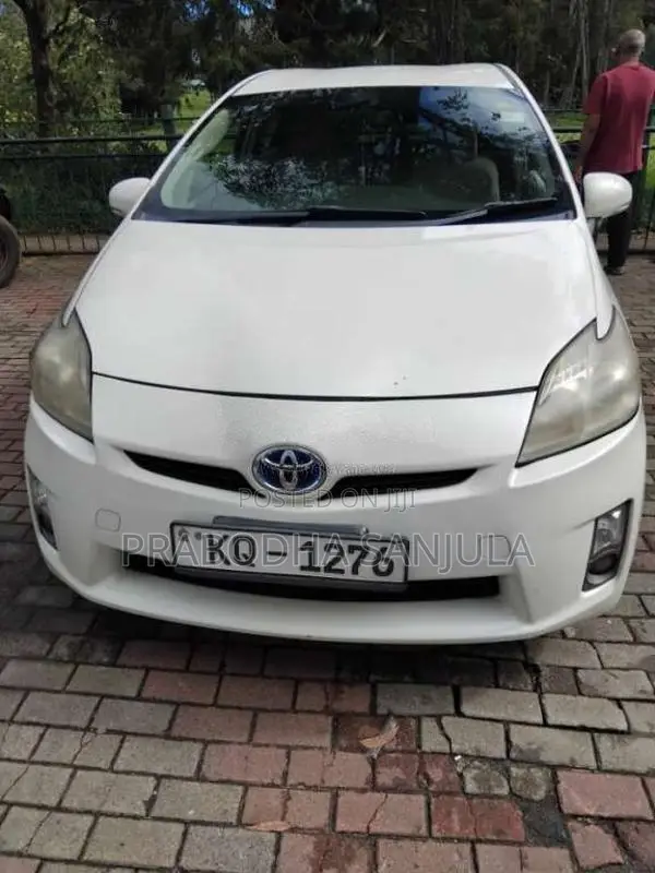 Toyota Prius 2011 Car (Used)