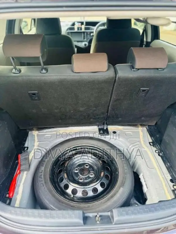 Toyota Aqua 2014 Car (Used)