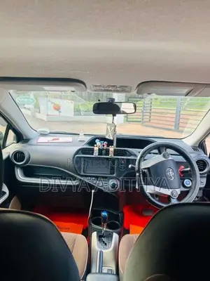 Toyota Aqua 2014 Car (Used)