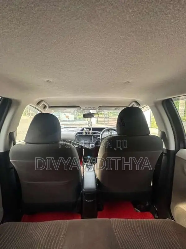 Toyota Aqua 2014 Car (Used)