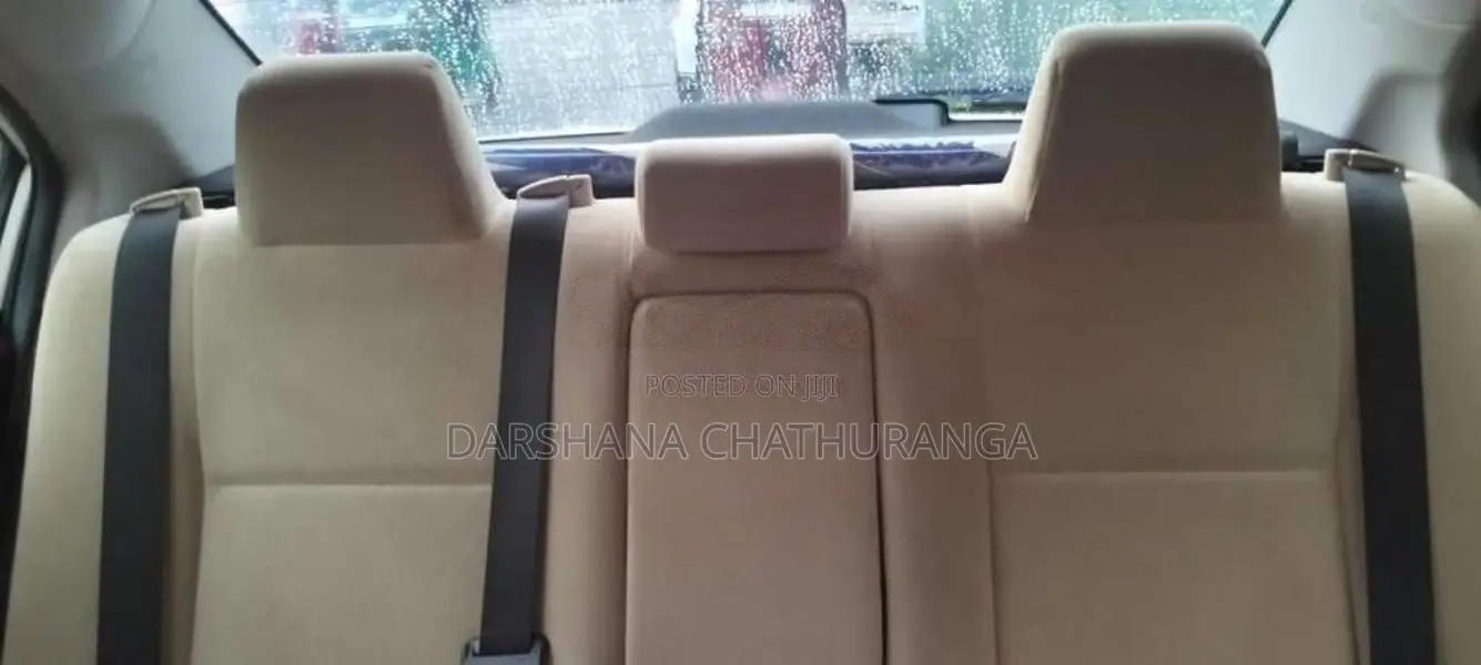 Toyota Axio 2016 Car (Used)