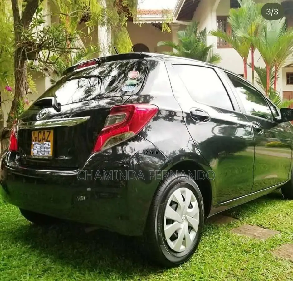 Toyota Vitz 2016 Car (Used)