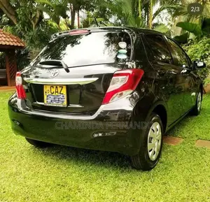 Toyota Vitz 2016 Car (Used)