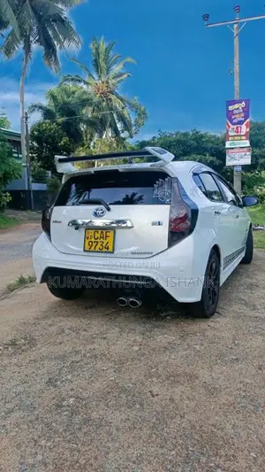 Toyota Aqua 2013 Car (Used)