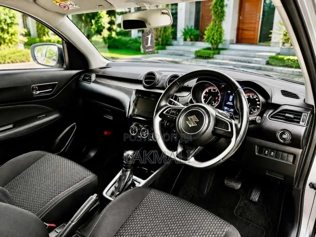Suzuki Swift RS 2018 Car (Used)