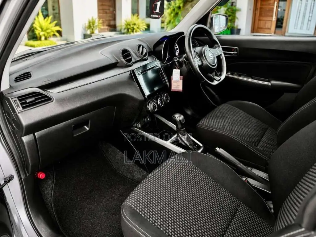 Suzuki Swift RS 2018 Car (Used)
