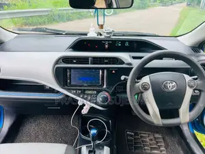 Toyota Aqua 2014 Car (Used)