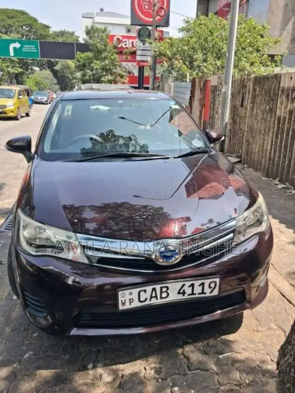 Toyota Axio 2014 Car (Used)