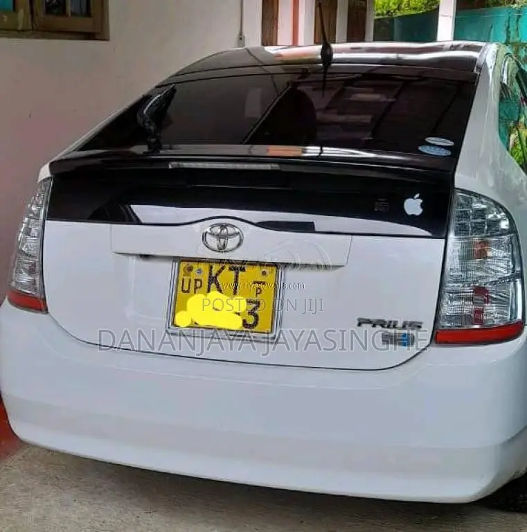 Toyota Prius 2nd Generation 2012 Car (Used)