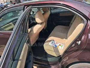 Toyota Axio 2014 Car (Used)