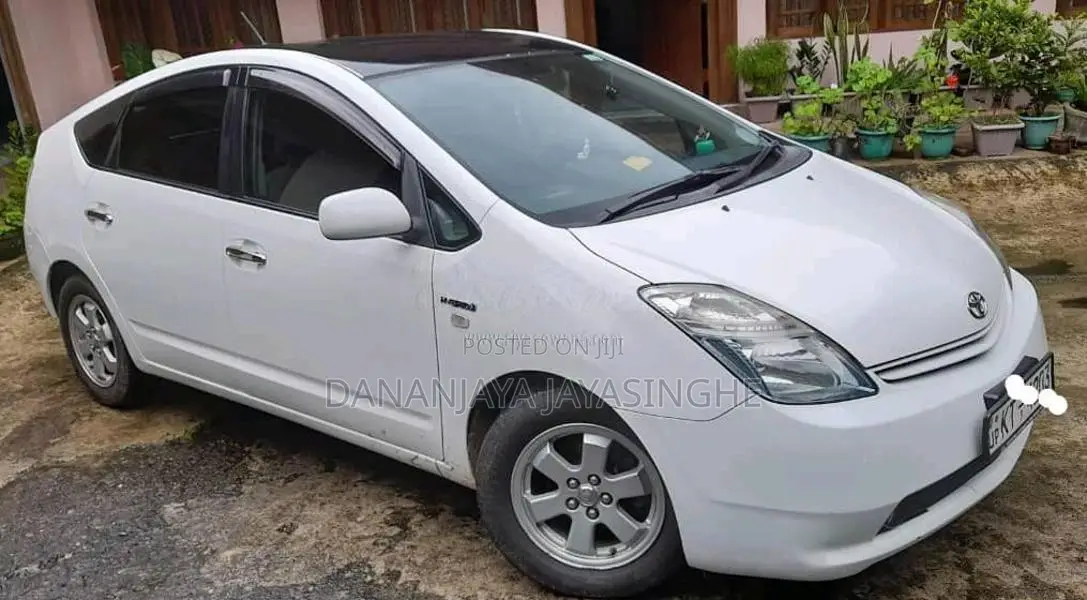 Toyota Prius 2nd Generation 2012 Car (Used)