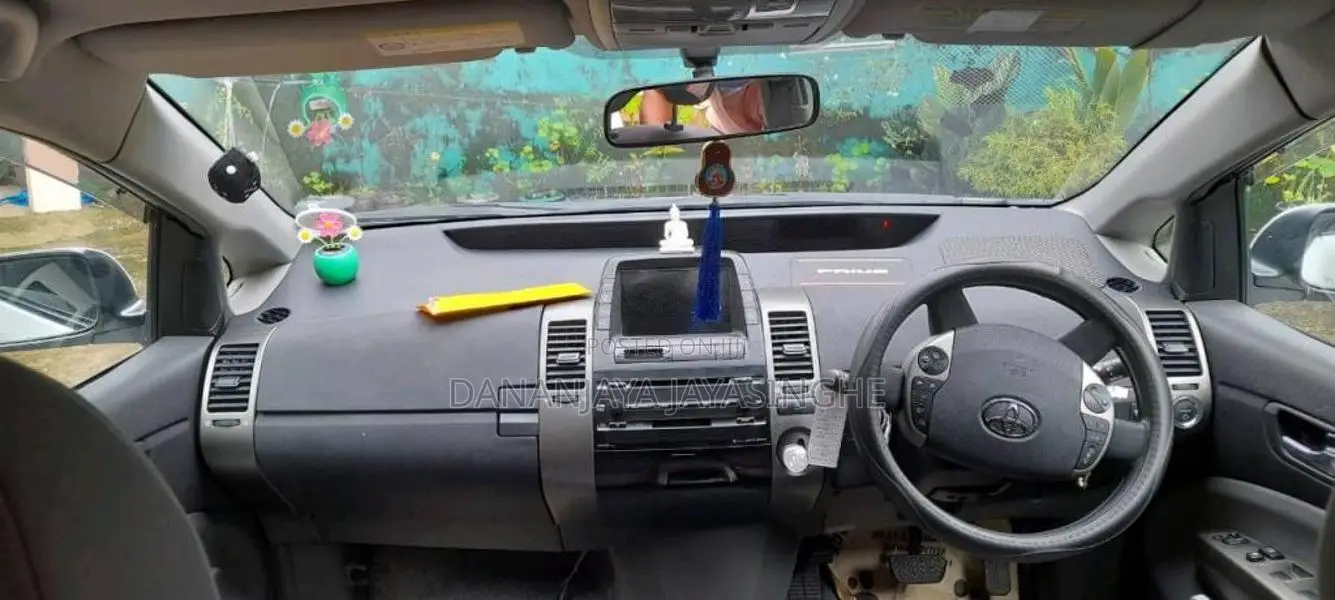 Toyota Prius 2nd Generation 2012 Car (Used)