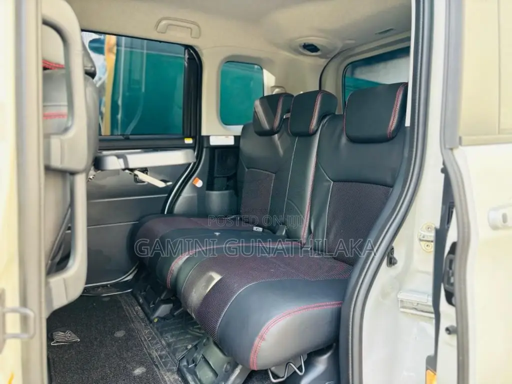 Toyota ROOMY CUSTOM GT 2025 Car (Used)