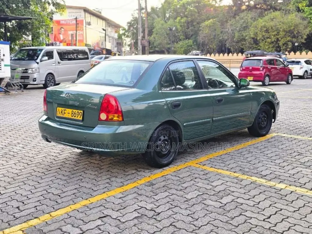 Hyundai Accent 2002 Car (Used)