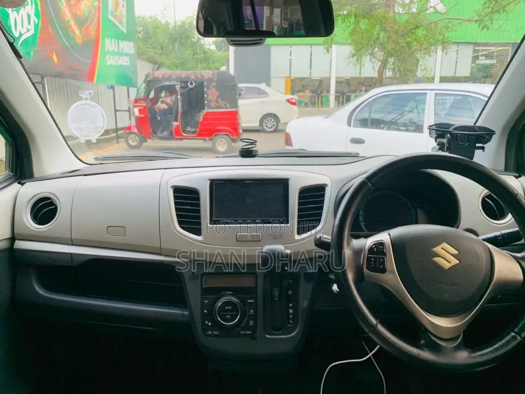 Suzuki Wagon R FZ 2015 Car (Used)