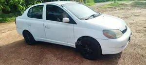 Toyota Platz 2001 Car (Used)