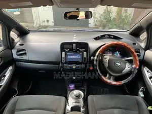 Nissan Leaf 2014 Car (Used)