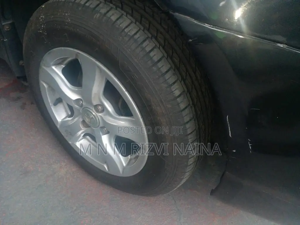 Toyota Corolla 121 2005 Car (Used)