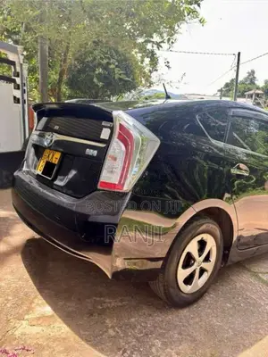 Toyota Prius 2013 Car (Used)