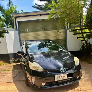 Toyota Prius 2013 Car (Used)
