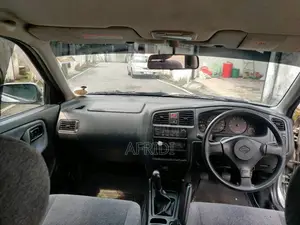 Nissan Primera 2002 Car (Used)