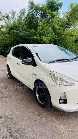 Toyota Aqua 2012 Car (Used)