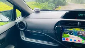 Toyota Aqua 2012 Car (Used)