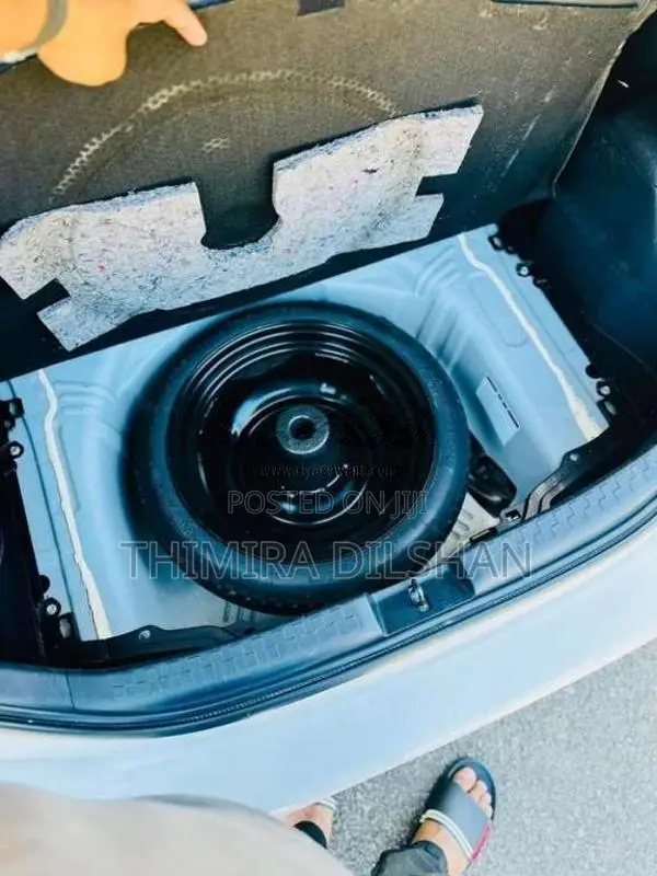 Toyota Aqua 2012 Car (Used)