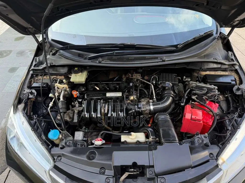 Honda Grace 2015 Car (Used)