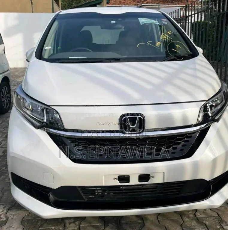 Honda Freed 2023 Car Unregistered (Recondition)