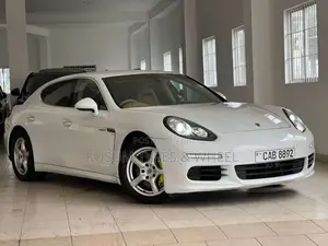 Porsche Panamera S 2013 Car (Used)