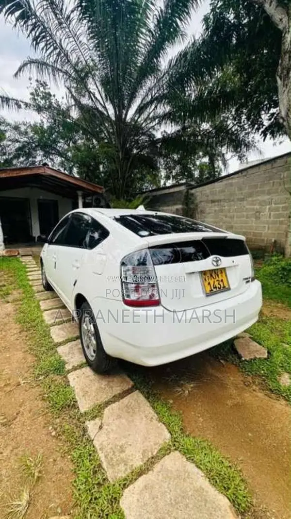 Toyota Prius 2008 Car (Used)