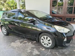 Toyota Aqua 2014 Car (Used)