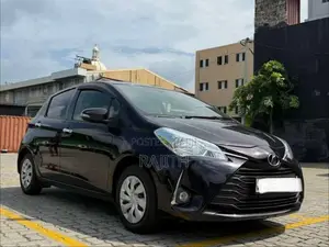 Toyota Vitz 2018 Car (Used)