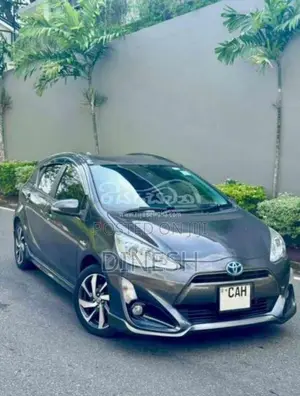 Toyota Aqua 2015 Car (Used)