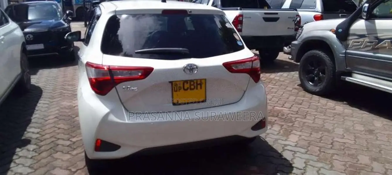 Toyota Vitz 2018 Car (Used)
