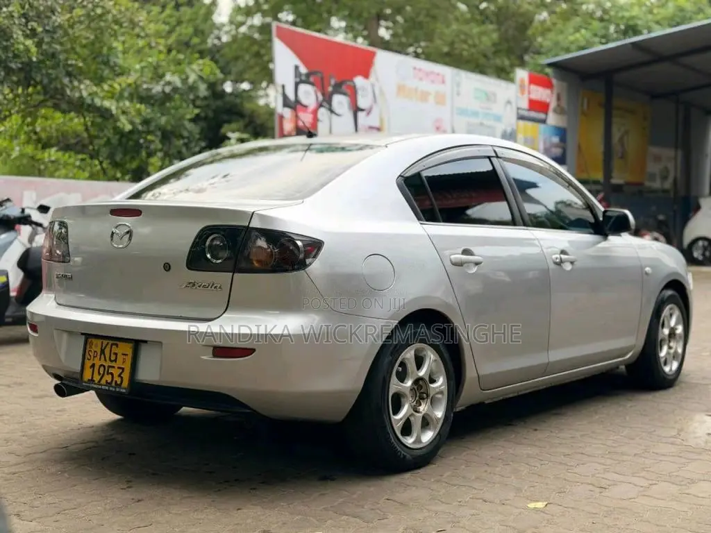 Mazda Axela 2004 Car (Used)
