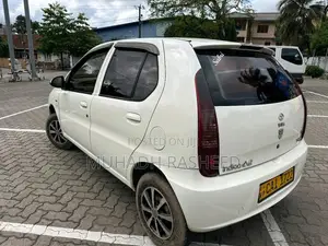 Tata Indica 2015 Car (Used)