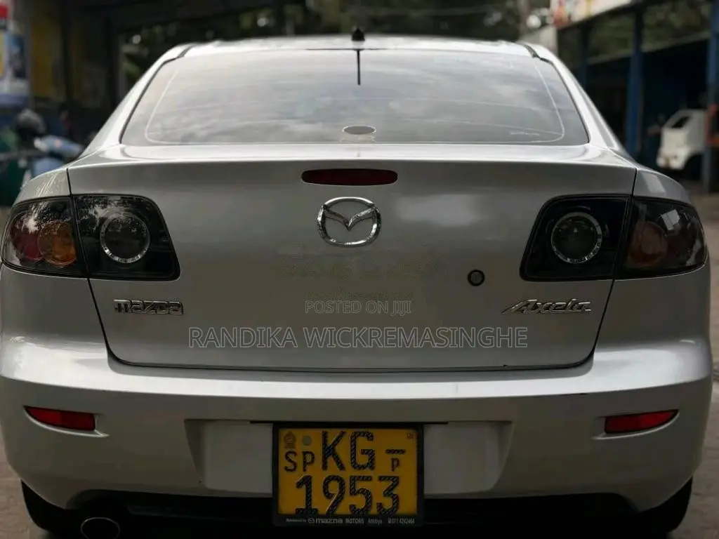 Mazda Axela 2004 Car (Used)