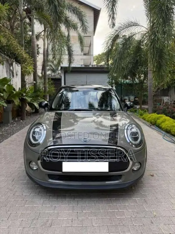 Mini Cooper 2018 Car (Used)