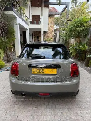 Mini Cooper 2018 Car (Used)