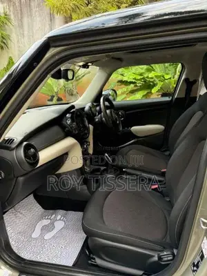 Mini Cooper 2018 Car (Used)