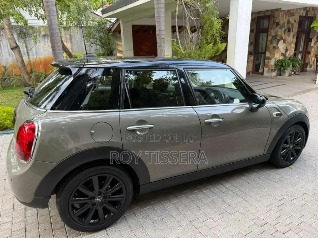 Mini Cooper 2018 Car (Used)