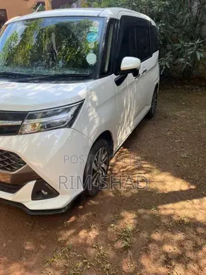 Toyota Roomy Custom GS 2019 Car (Used)