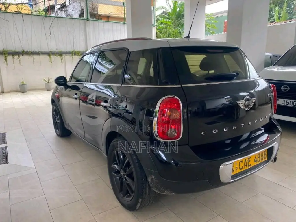 Mini Country 2015 Car (Used)
