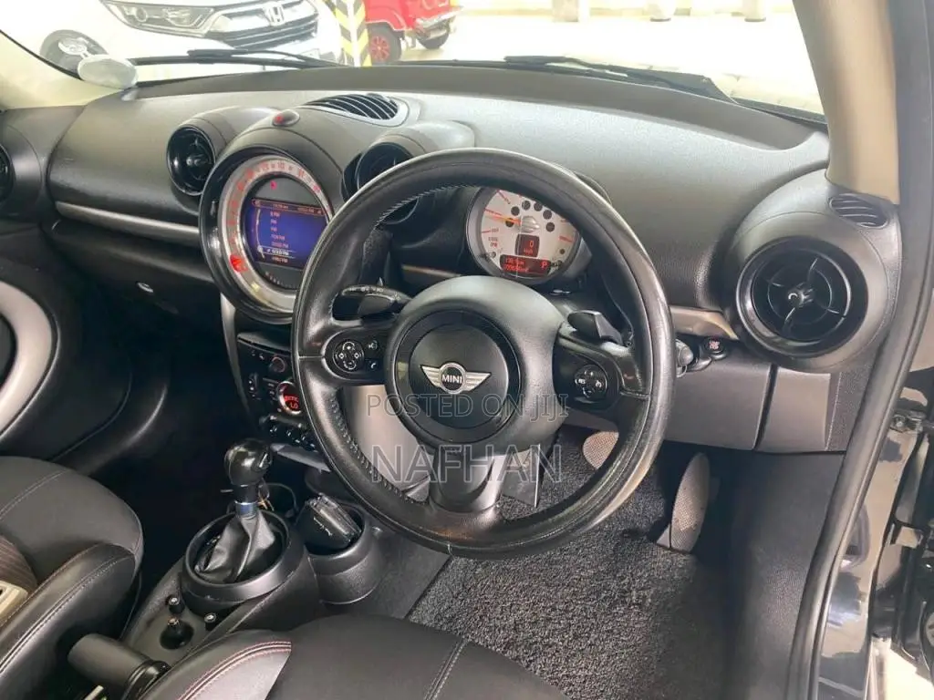 Mini Country 2015 Car (Used)