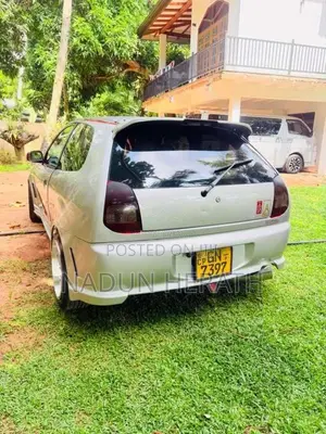 Mitsubishi Mirage 2000 Car (Used)