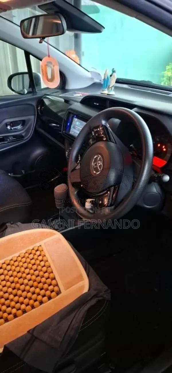 Toyota Vitz 2018 Car (Used)