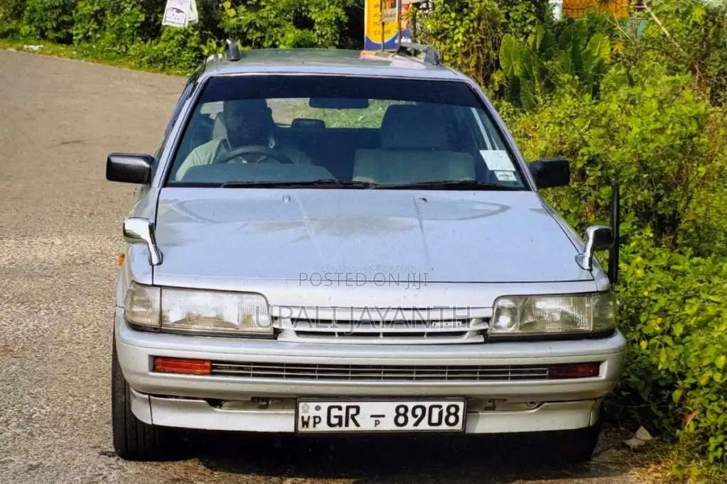Toyota Camry 1990 Car (Used)