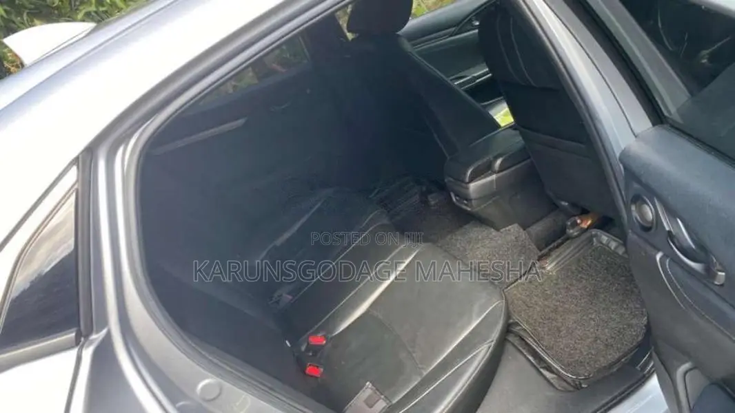 Honda Civic Tach Pack 2017 Car (Used)